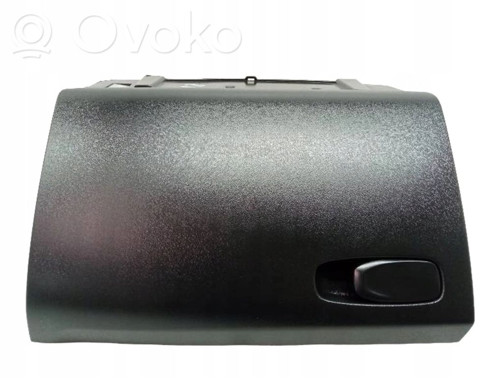 Volvo V40 Daiktadėžė 