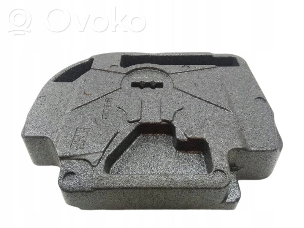 Volvo XC60 Spare wheel section trim 