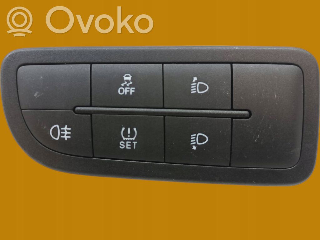 Fiat Tipo Light switch 