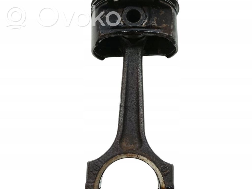 Opel Corsa D Piston with connecting rod 