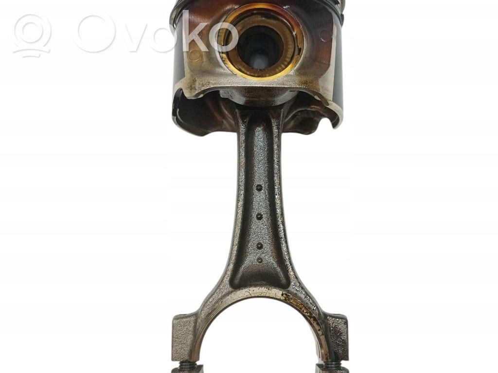 BMW 5 G30 G31 G38 Pistón con biela 