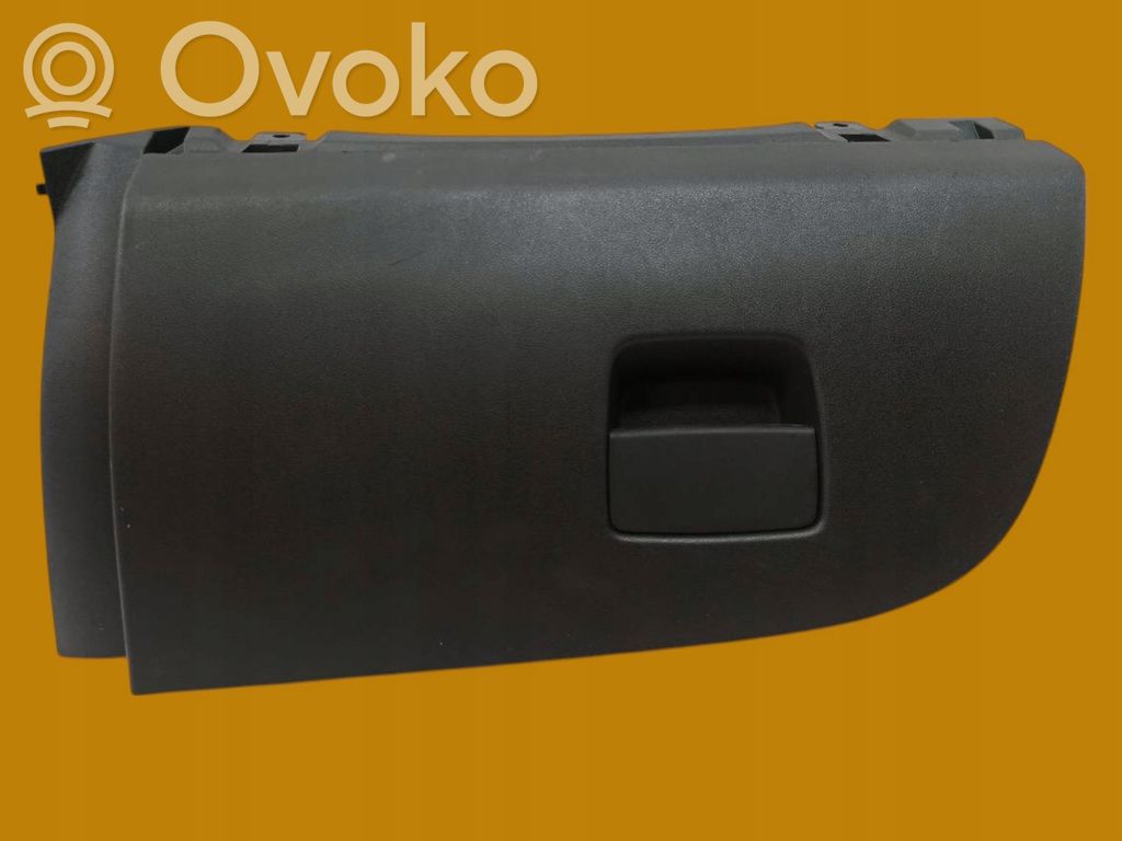 Opel Corsa E Daiktadėžė 