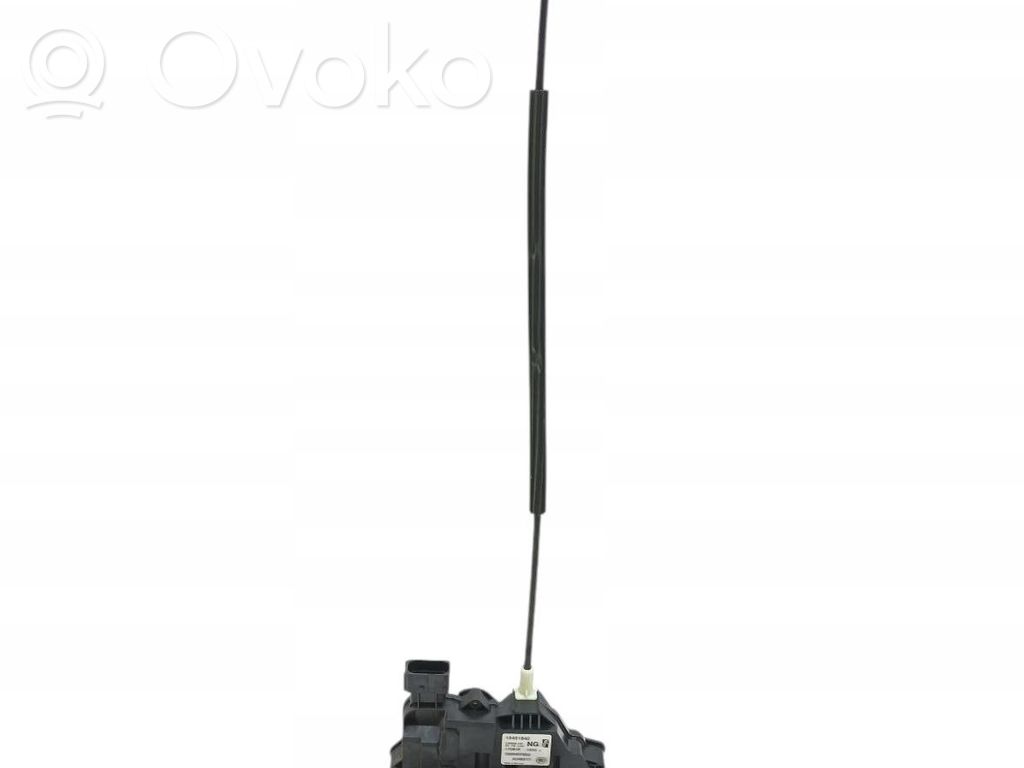 Opel Corsa E Front door lock 