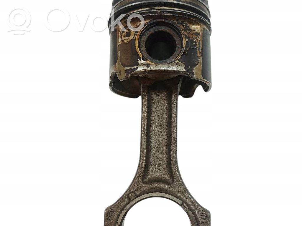 BMW 5 F10 F11 Piston with connecting rod 