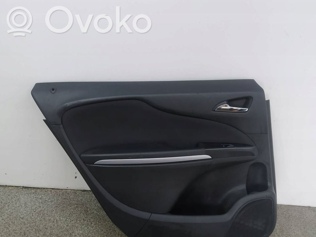 Etuoven verhoilu