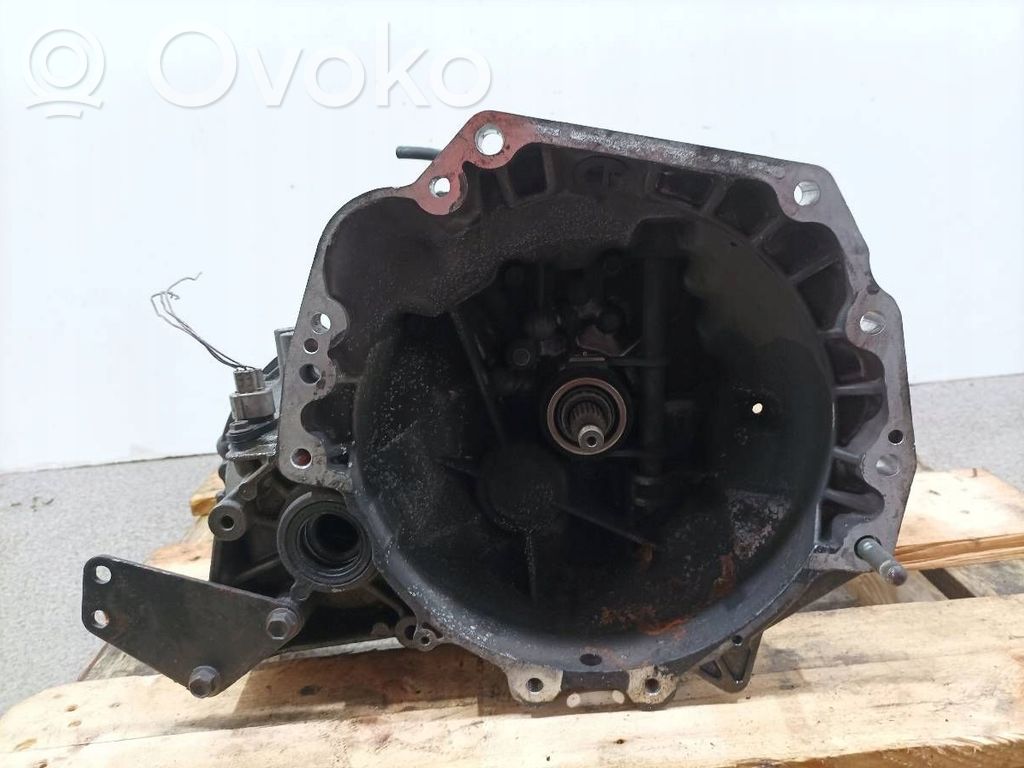 Suzuki Liana Scatola del cambio manuale a 5 velocità 