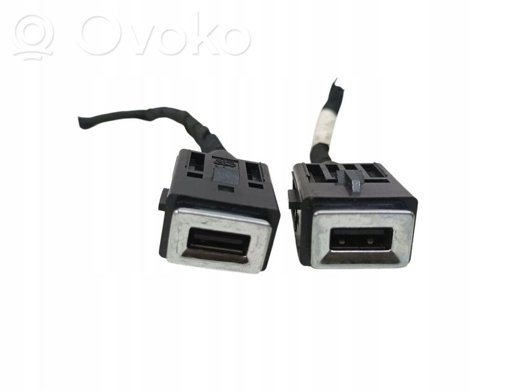 Citroen C4 Grand Picasso Priză USB 