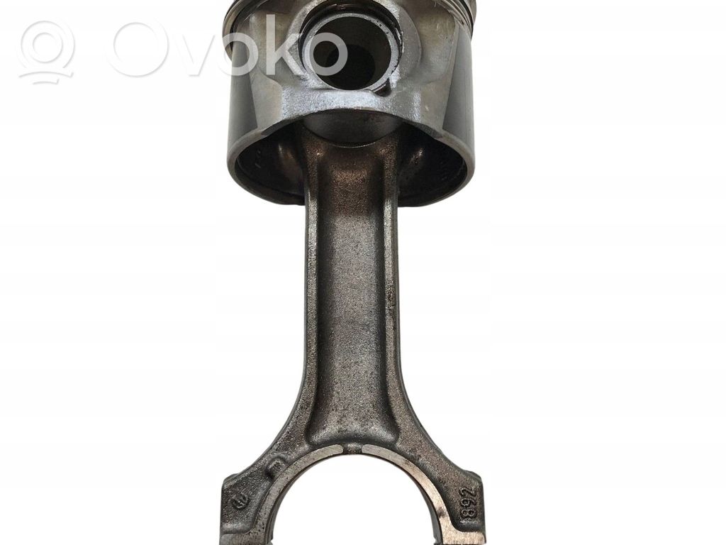 Piston avec bielle   80L85,M57