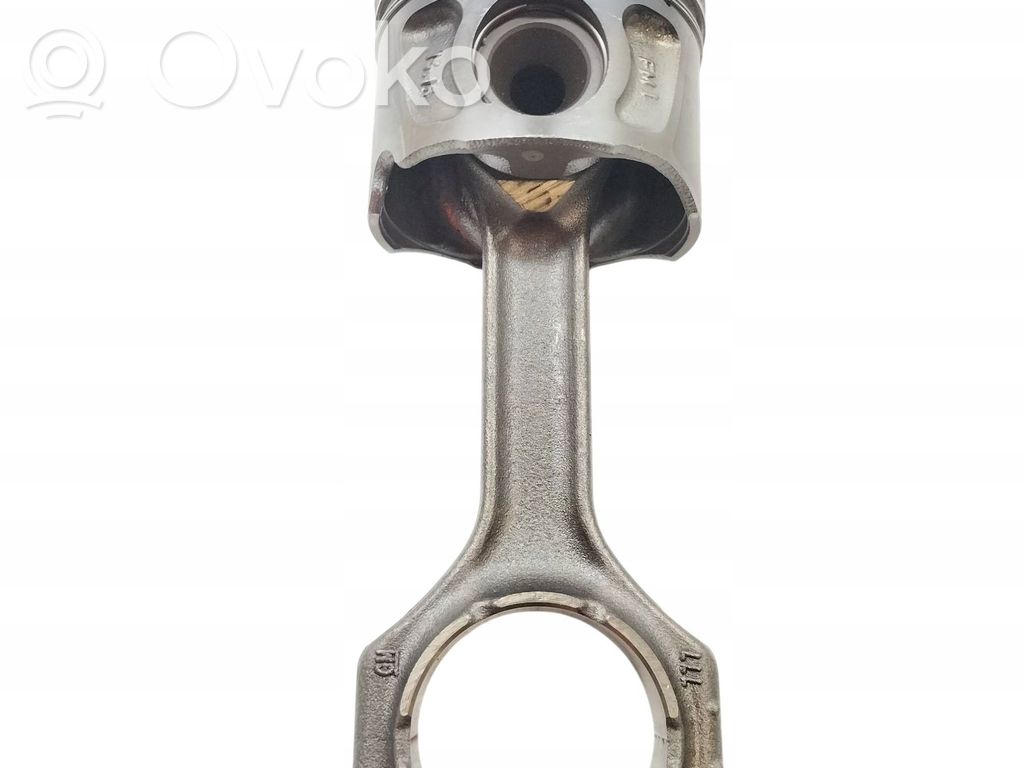 Opel Zafira C Pistone con biella 