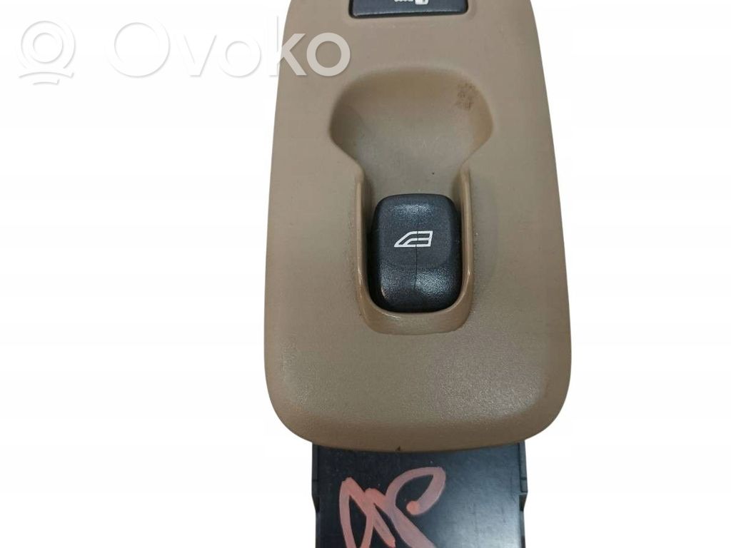 Volvo XC90 Quarter vent window switch 