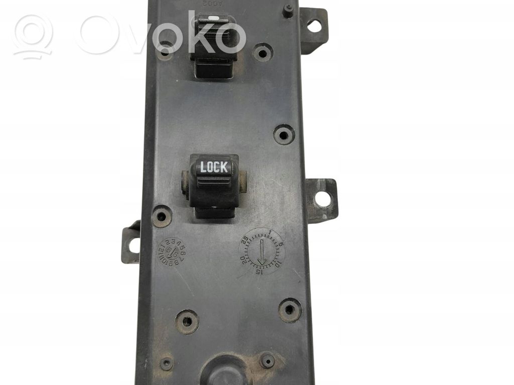 Jeep Cherokee Comutator geam aerisire 