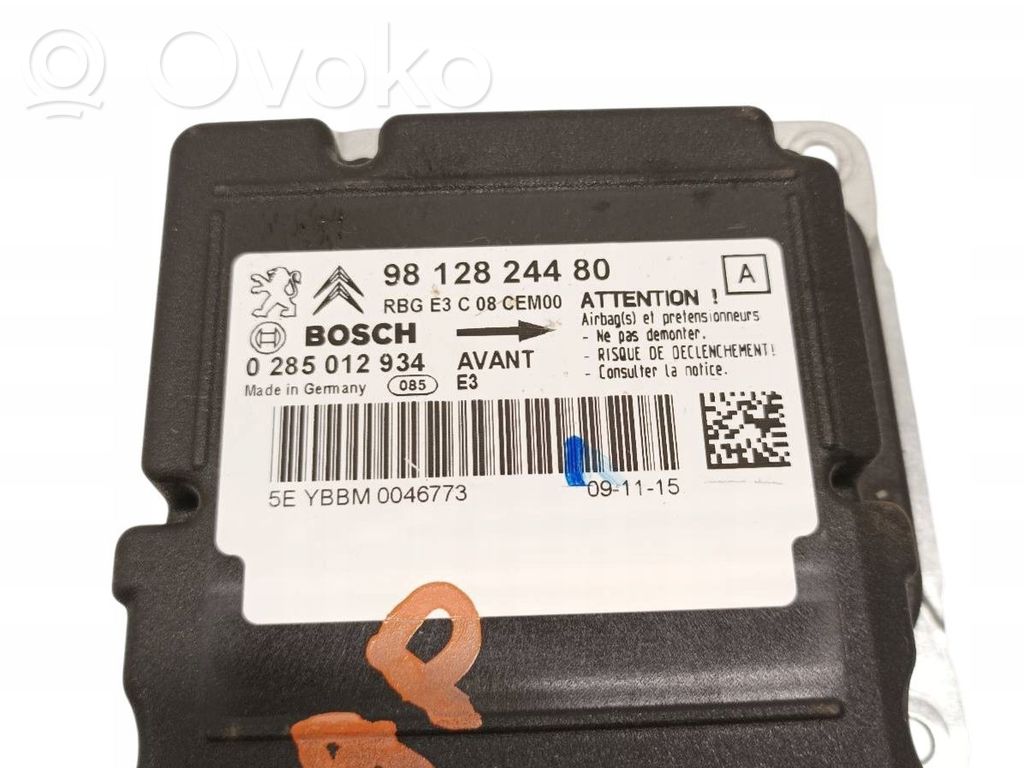 Citroen C4 Cactus Airbag control unit/module 