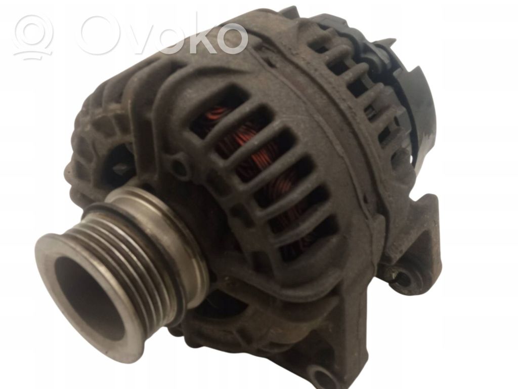 Opel Astra H Alternador 