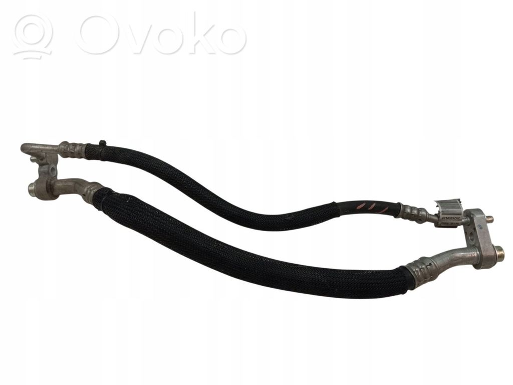 Jeep Cherokee KL Ilmastointilaitteen putki (A/C) 
