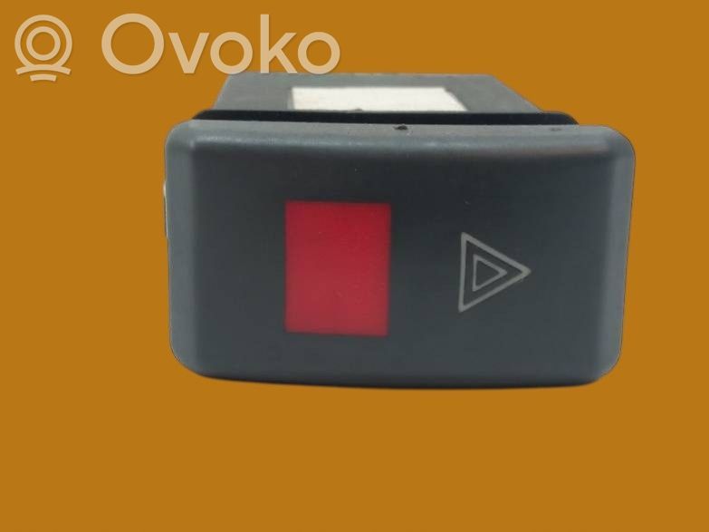 Skoda Octavia Mk1 (1U) Botón interruptor de luz de peligro 