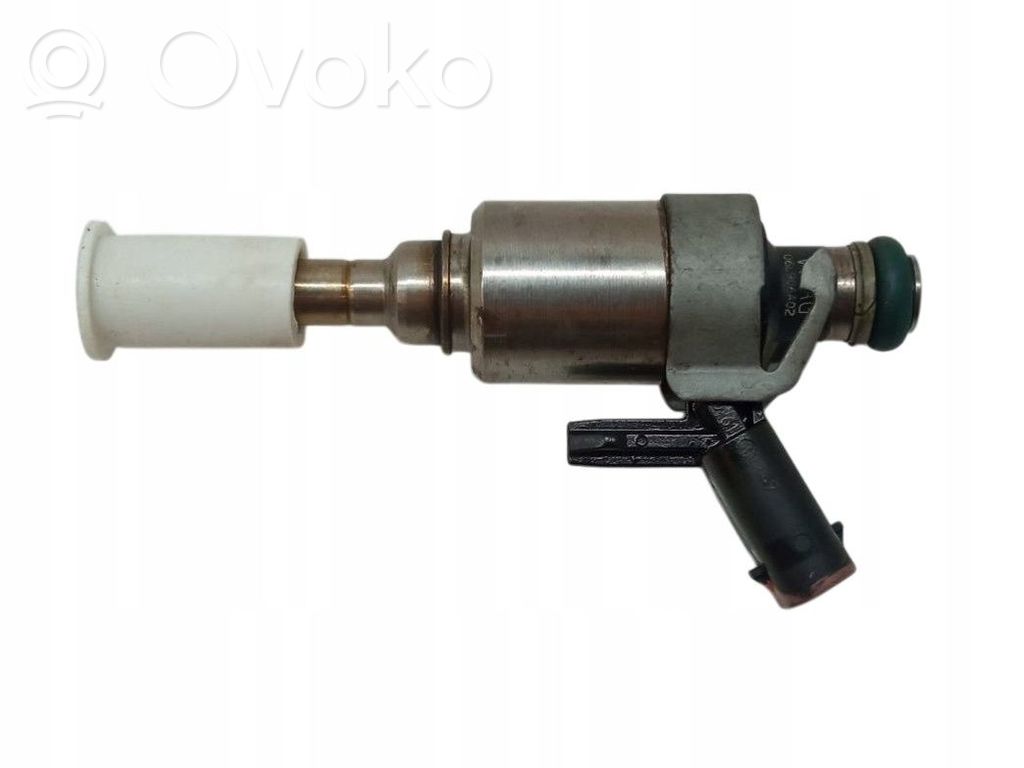 Skoda Superb B8 (3V) Inyector de combustible 