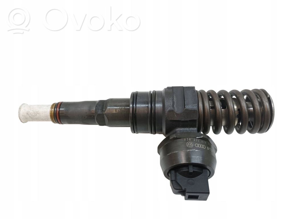 Volkswagen Touran I Injector combustibil 