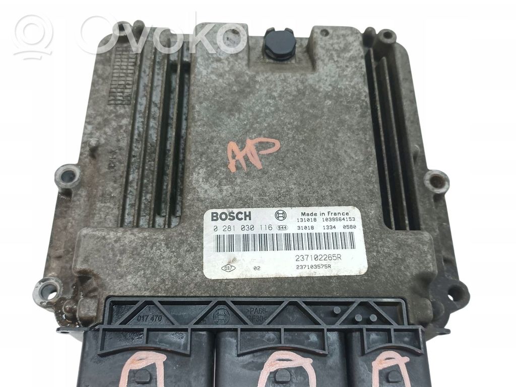 Renault Master III Engine control unit/module 