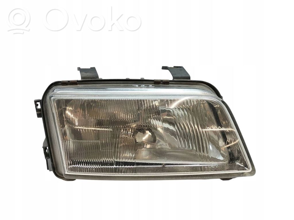 Audi A4 S4 B5 8D Headlight/headlamp 
