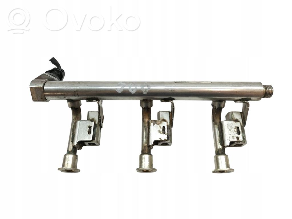 Ford Turneo Courier Fuel main line pipe 