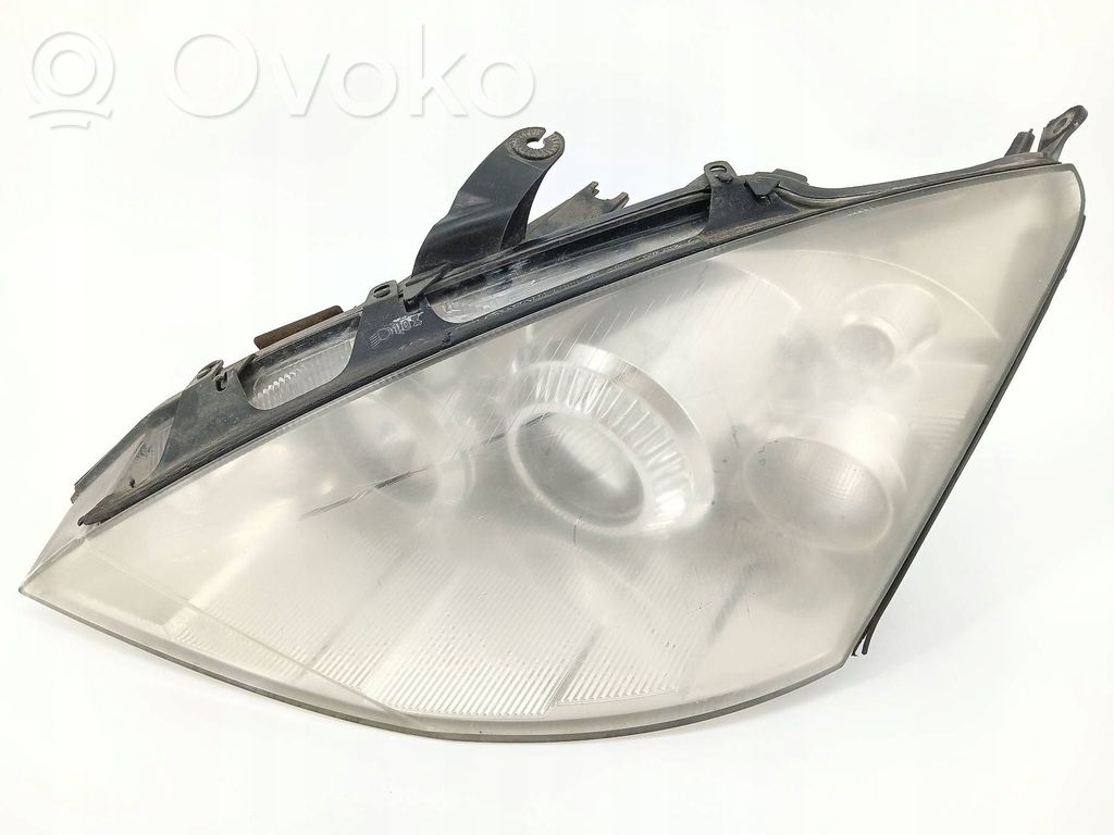 Ford Focus Headlight/headlamp 