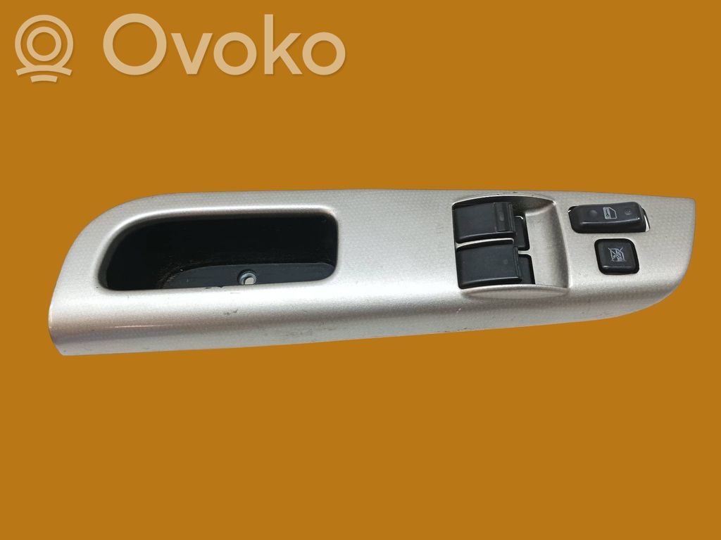 Toyota Corolla E110 Quarter vent window switch 