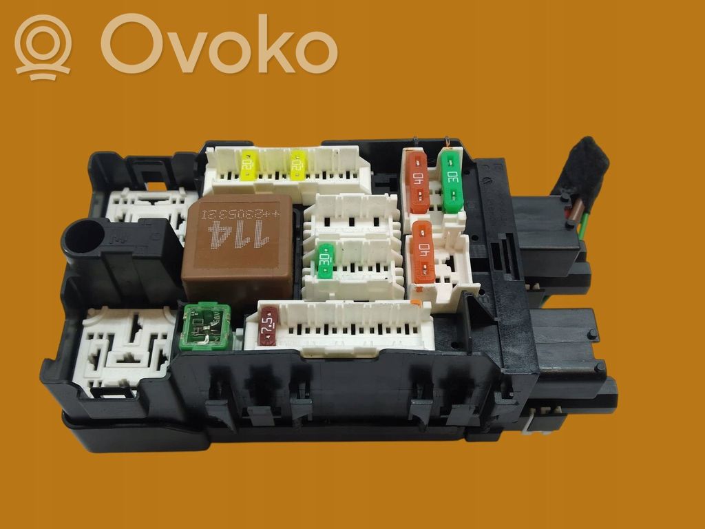 Toyota Proace Skrzynka bezpieczników / Komplet 