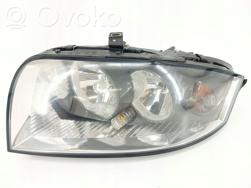 Audi A2 Phare frontale 