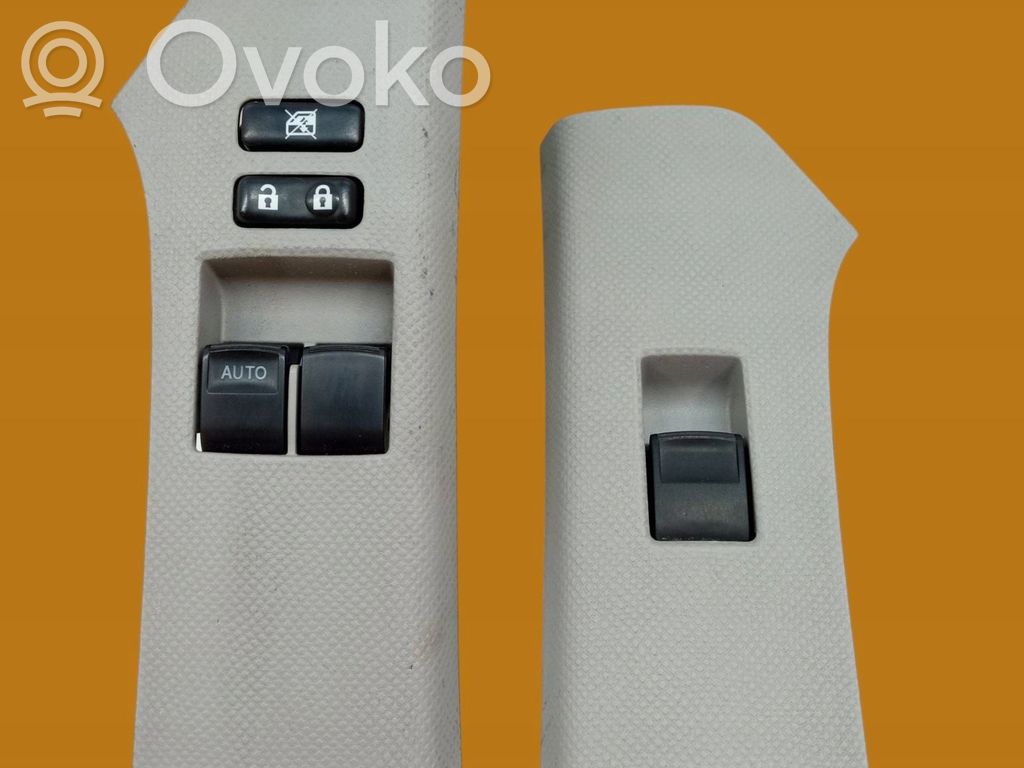 Przełącznik / Przycisk otwierania szyb   74232OD110,74231OD090