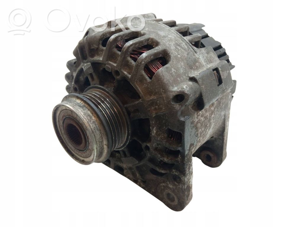 Volkswagen PASSAT B5.5 Alternator 