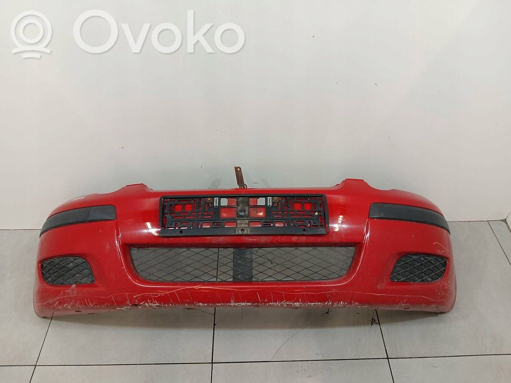 Toyota Yaris Paraurti anteriore