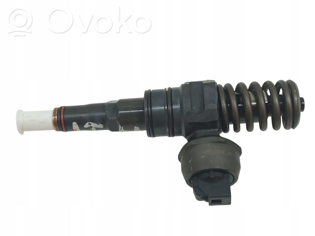 Audi A4 S4 B6 8E 8H Wtryskiwacz paliwa