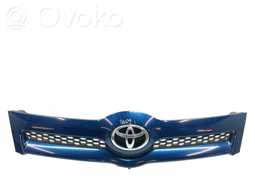 Toyota Corolla Verso E120 E121 Atrapa chłodnicy / Grill