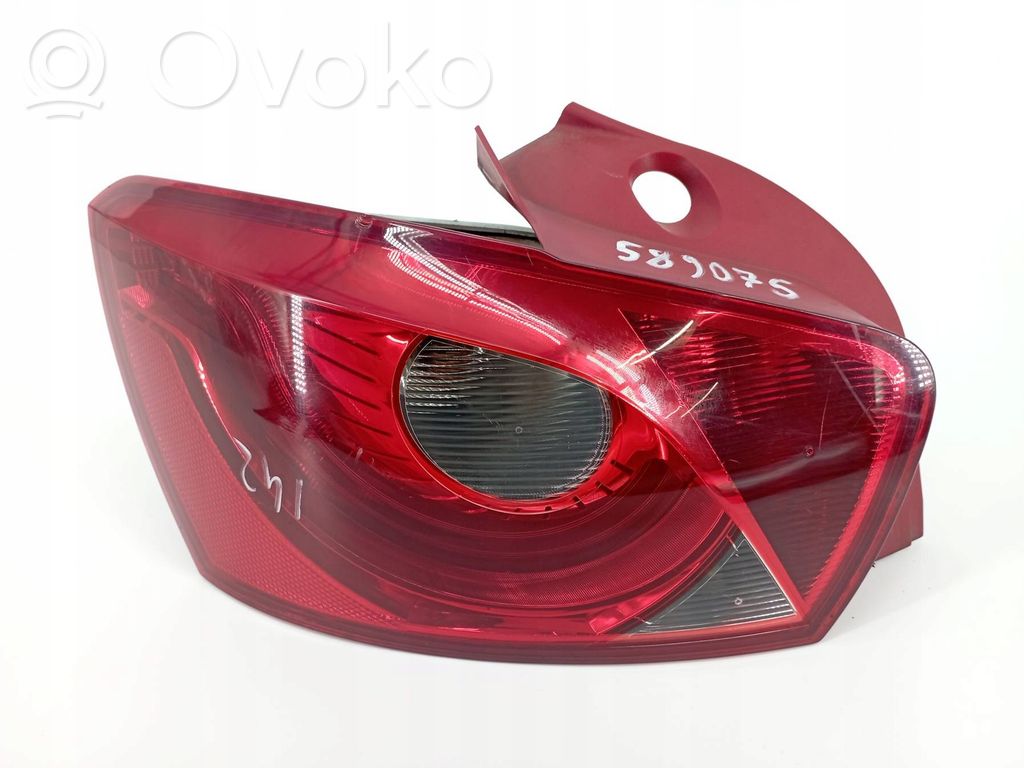 Seat Ibiza IV (6J,6P) Feux arrière / postérieurs 