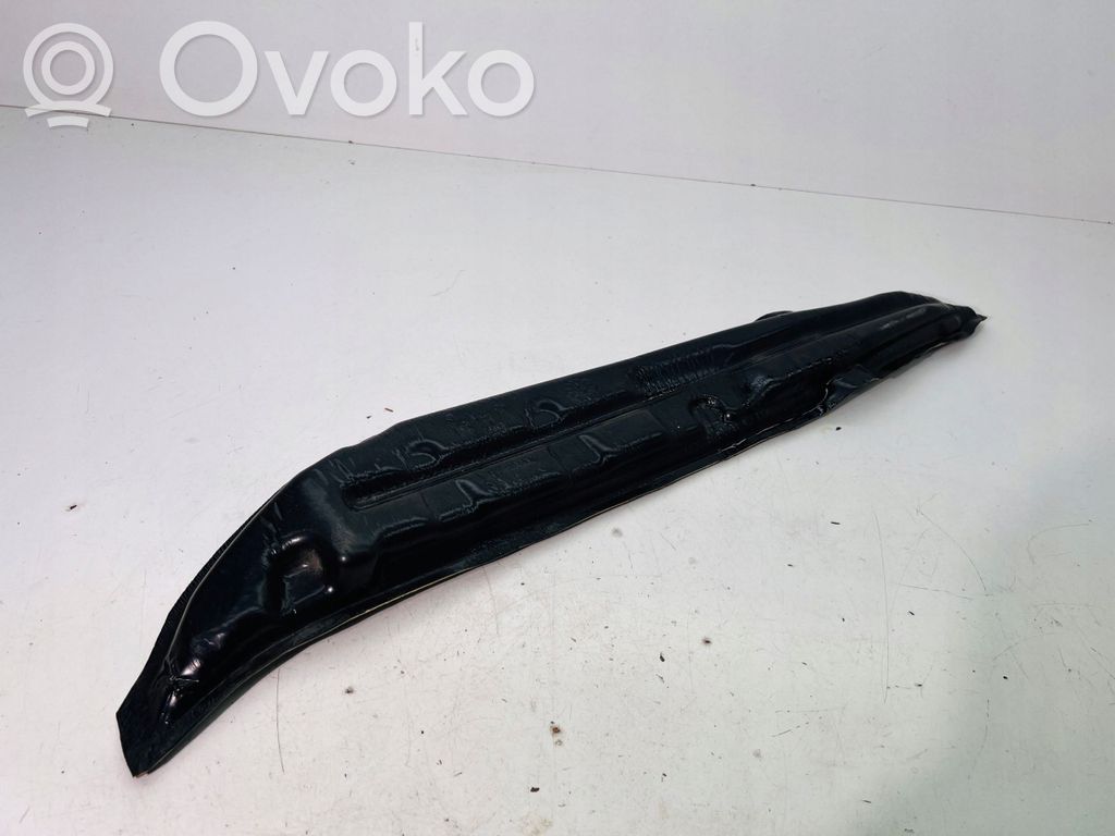 Tesla Model S Cita veida salona detaļa 