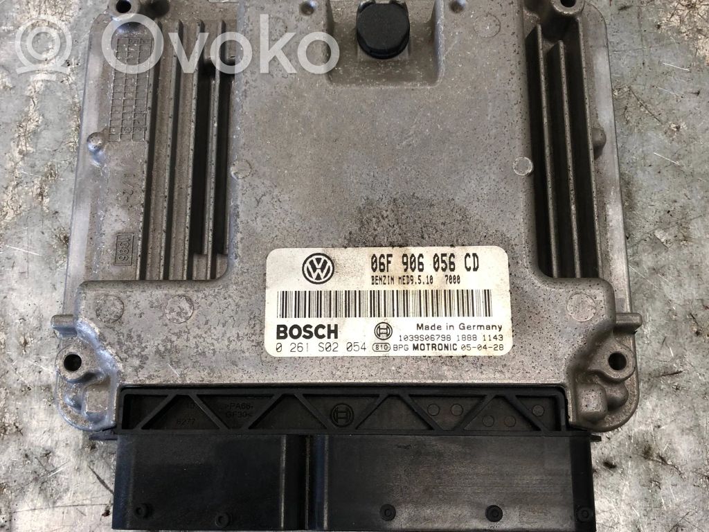 Volkswagen Touran I Engine control unit/module ECU 