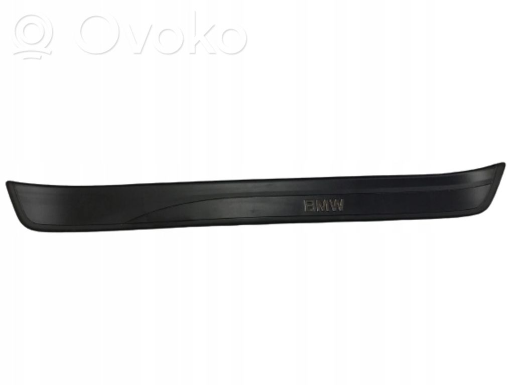 Side skirt front trim   7060280