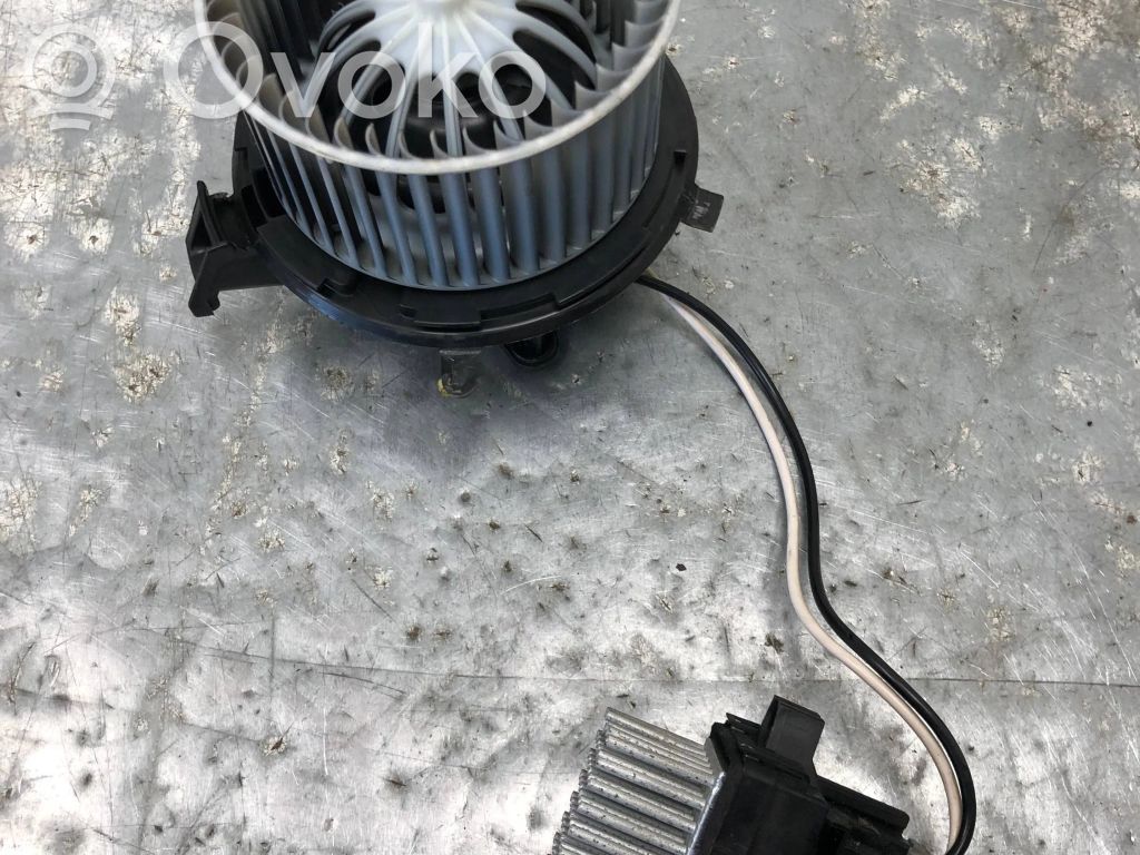 Mazā radiatora ventilators   U7253002,13503201