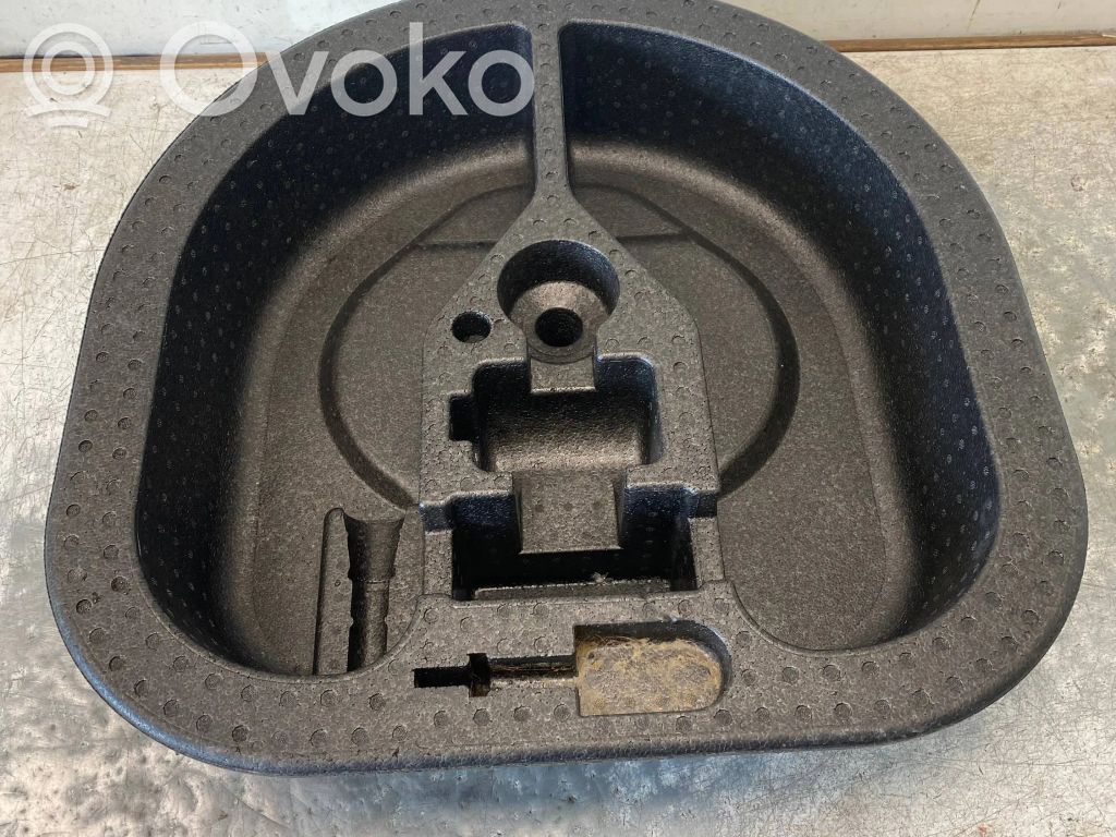 Ford Focus Glove box in trunk 