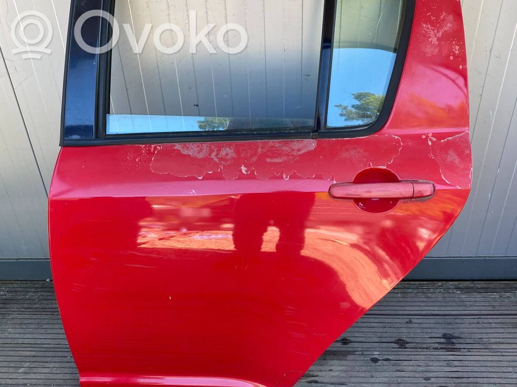 Suzuki Swift I Puerta trasera 