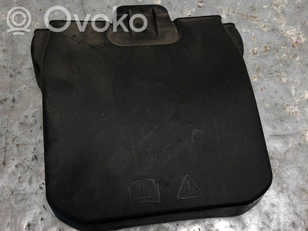 Ford Kuga II Dangtis akumuliatoriaus dėžės 