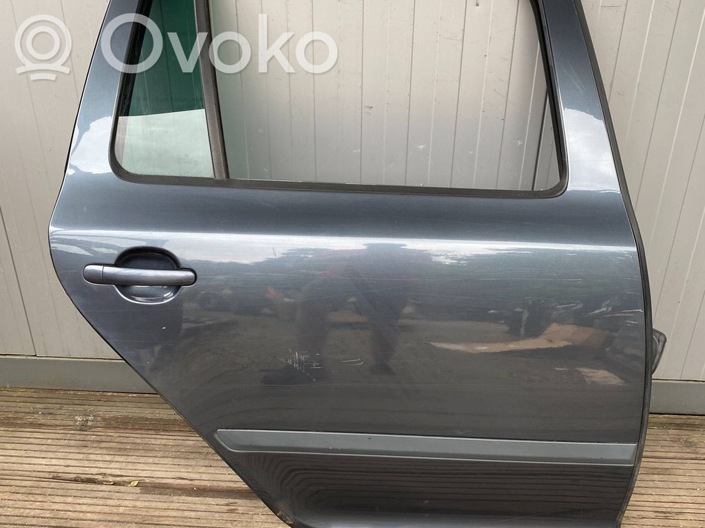 Skoda Octavia Mk2 (1Z) Rear door 