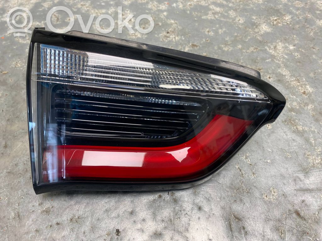 Jeep Compass Takaluukun takavalot 