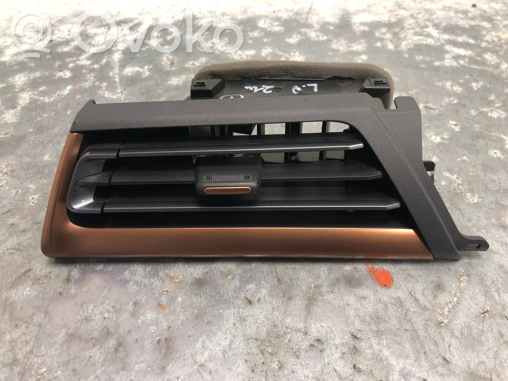 Cupra Born Dash center air vent grill 