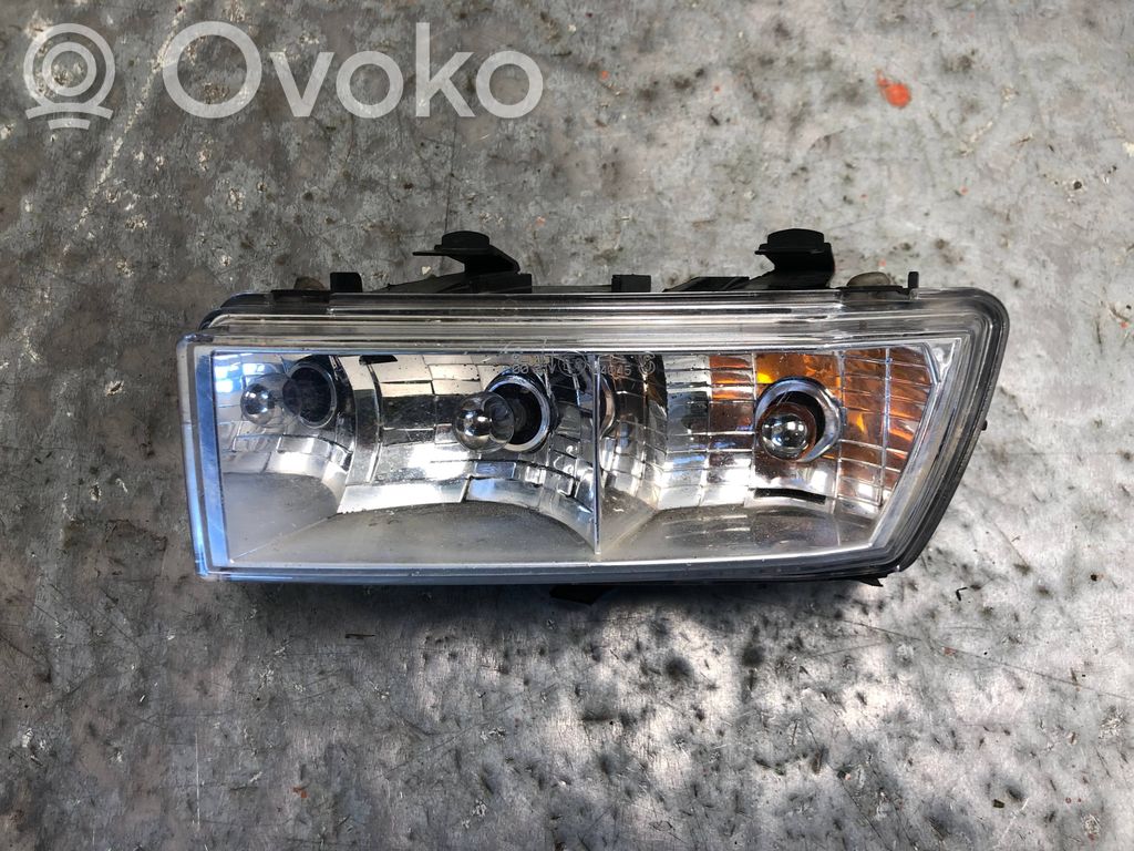Citroen C6 Front bumper turn signal 