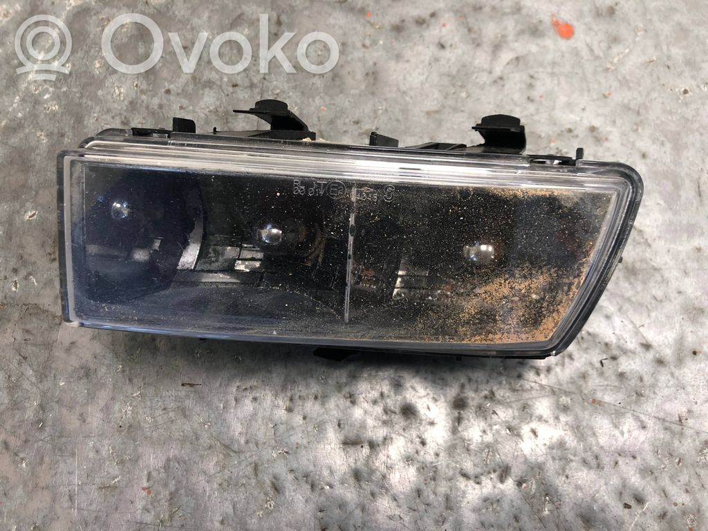 Citroen C6 Front bumper turn signal 