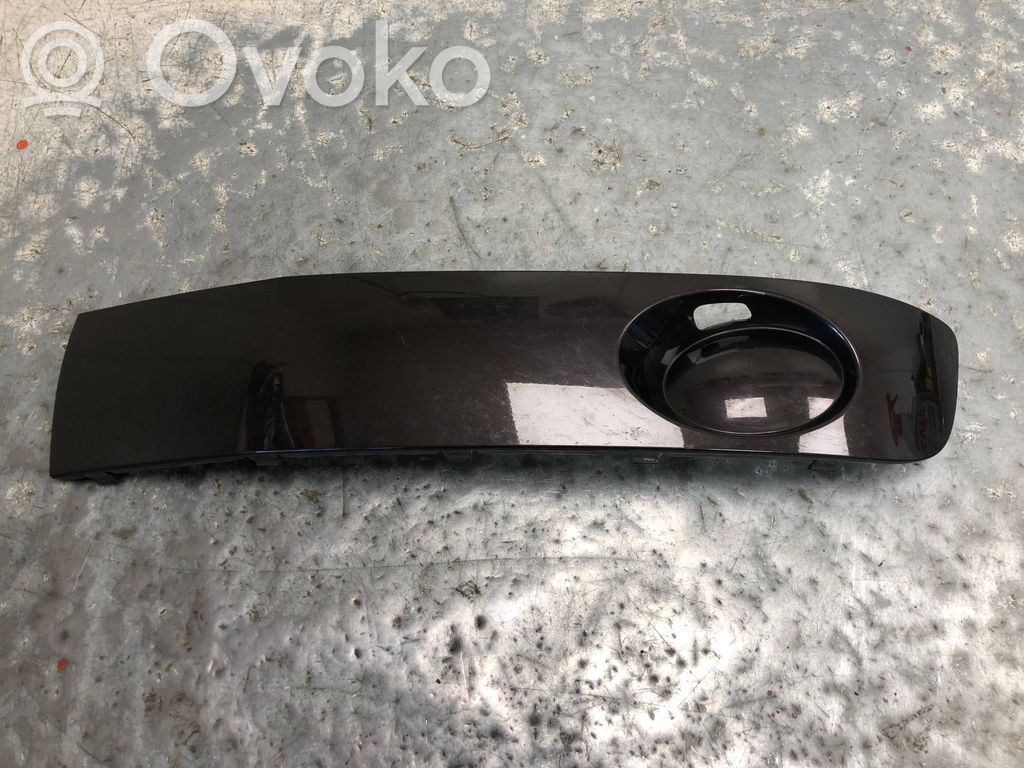 Volkswagen Multivan T5 Kratka dolna zderzaka przedniego 