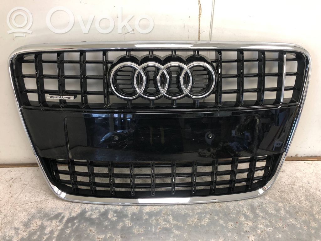 Audi Q7 4L Maskownica / Grill / Atrapa górna chłodnicy 