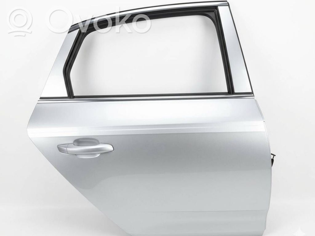 Puerta trasera   8W5833052B