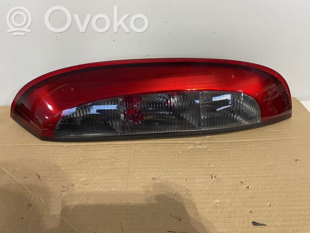 Opel Corsa C Luz trasera/de freno 